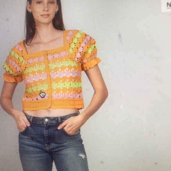 Nwt New In square neck puff sleeve crochet knit top - Picture 2 of 2